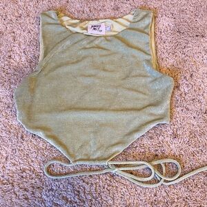 Princess Polly Fitted Crop Top with Scooped Sides in Light Shimmery Green Small